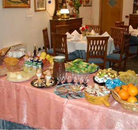 La Barcarola Hotel
